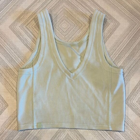 Lululemon Ribbed Softstreme Cropped Tank Kohlrabi Green - Size: 0 - Picture 1 of 4